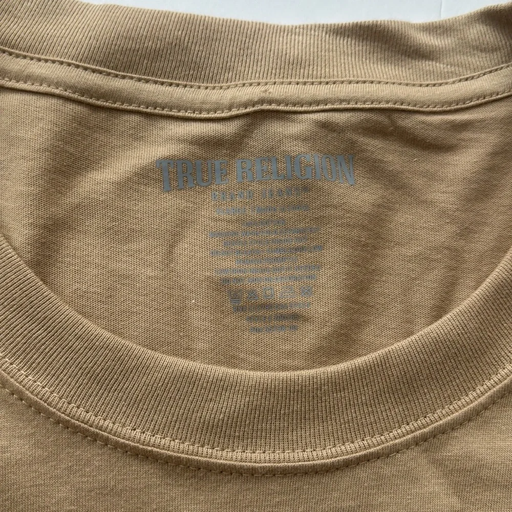True Religion Embossed Box Arch Men's Beige Graphic Tee X-Large
